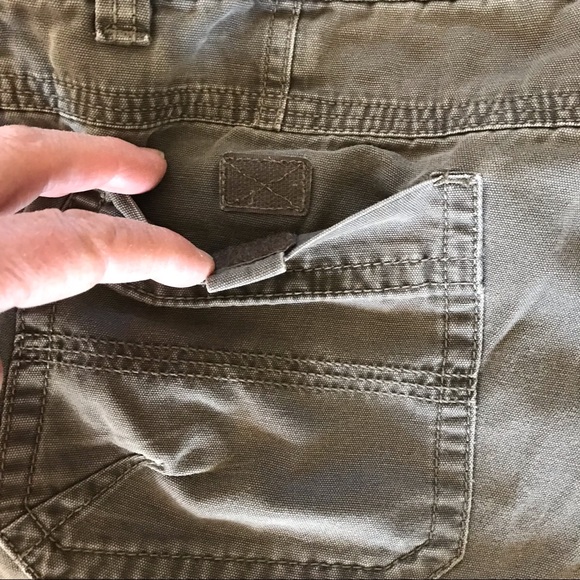 G.H.Bass Utilitarian 5 Pocket Khaki Shorts - Picture 3 of 7